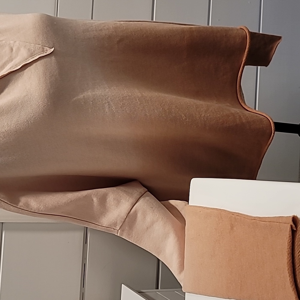 Ombre Cropped Hoodie - Picture 3 of 12